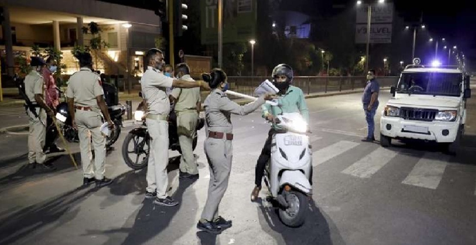 Night curfew in UP