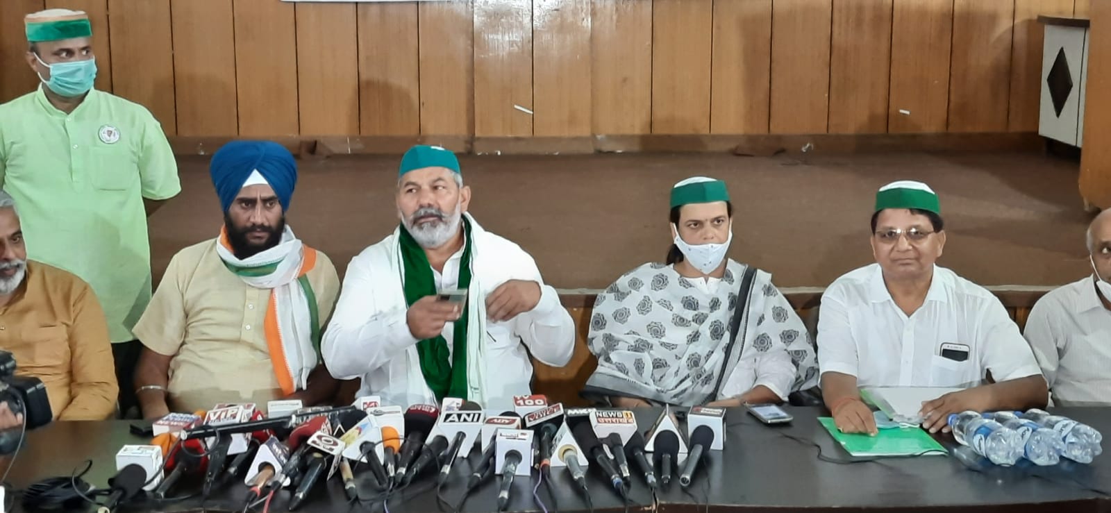 Farmer leader Rakesh Tikait