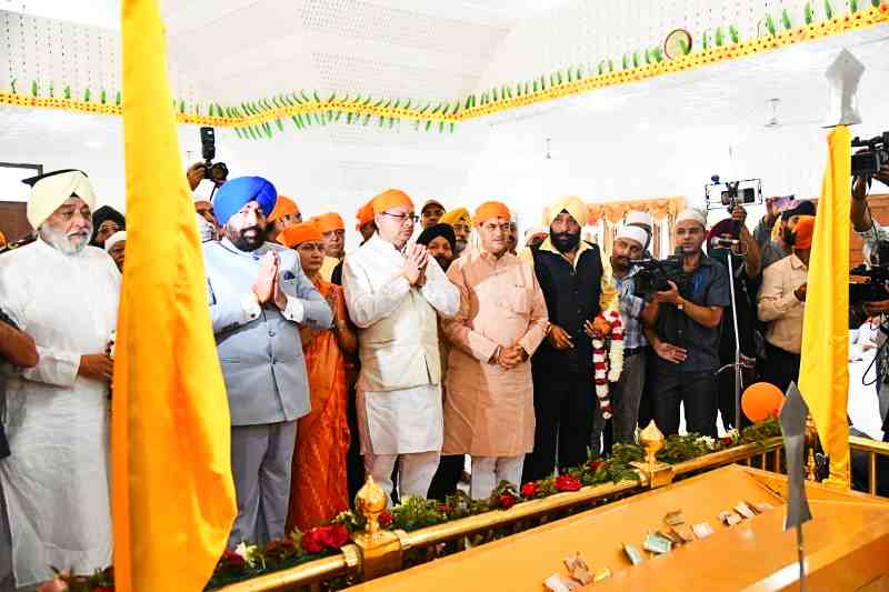 cm dhami in rishikesh gurudwara