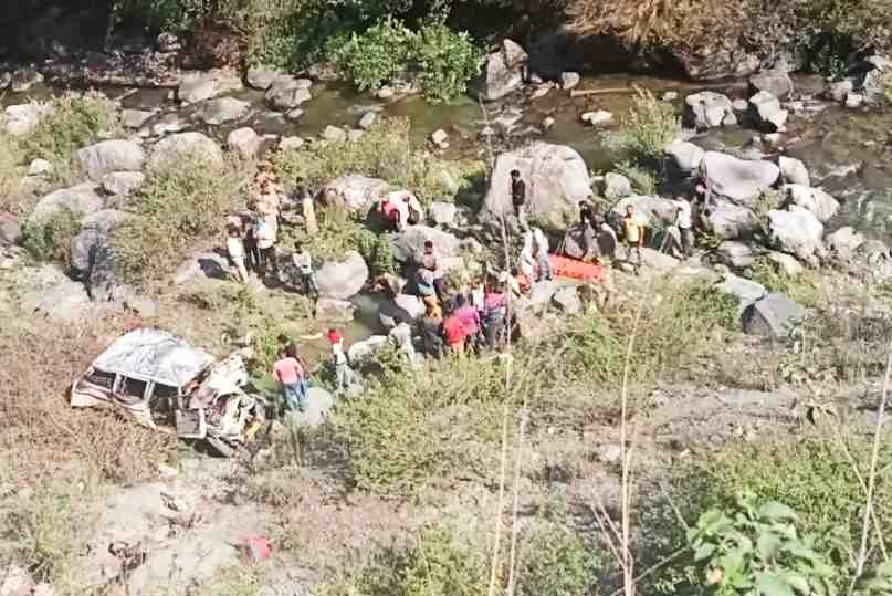 road-accident-in-Tehri-