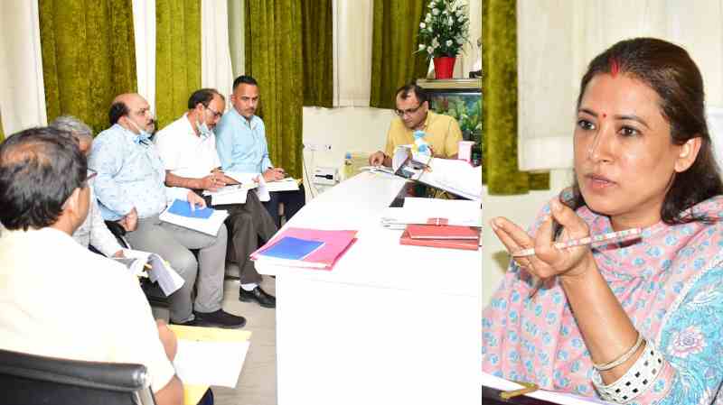 rekha arya in meeting