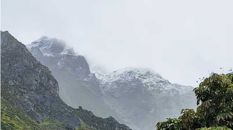 snow fall in uttarakhand