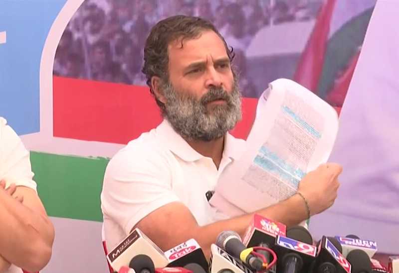rahul gandhi on sawarkar