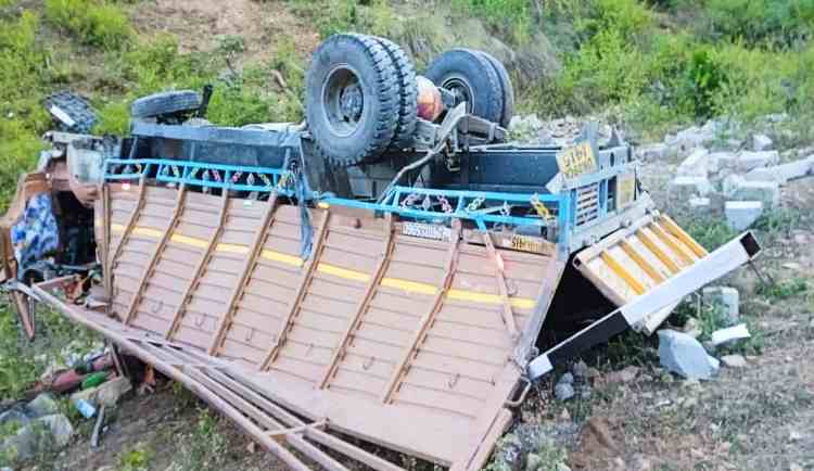 truck in uttarkashi