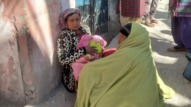 child born on road