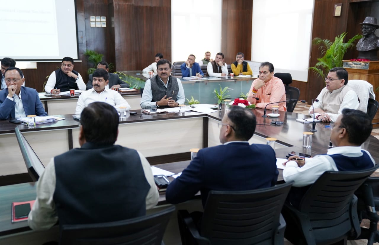 cm dhami meeting
