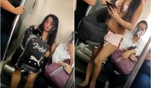 VIRAL bikni GIRL delhi metro