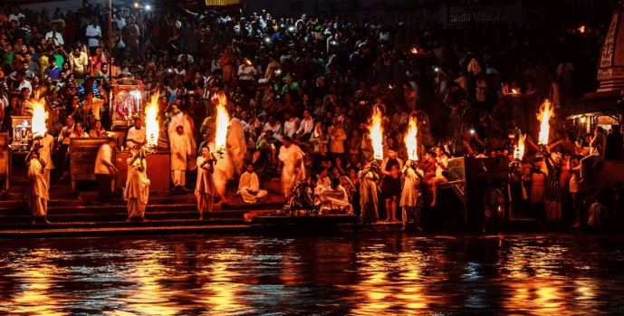 GANGA ARTI HARIDWAR महिलाएं भी करवाएगी गंगा घाटों पर गंगा आरती