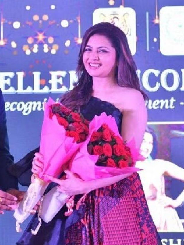 actress-bhagyashree