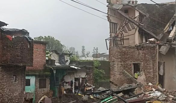 dehradun मकान धवस्त