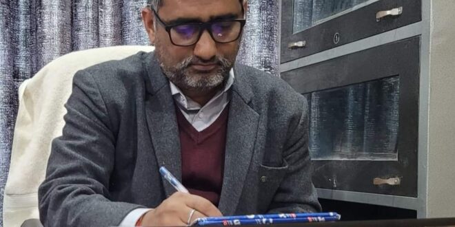 सूचना आयुक्त योगेश भट्ट