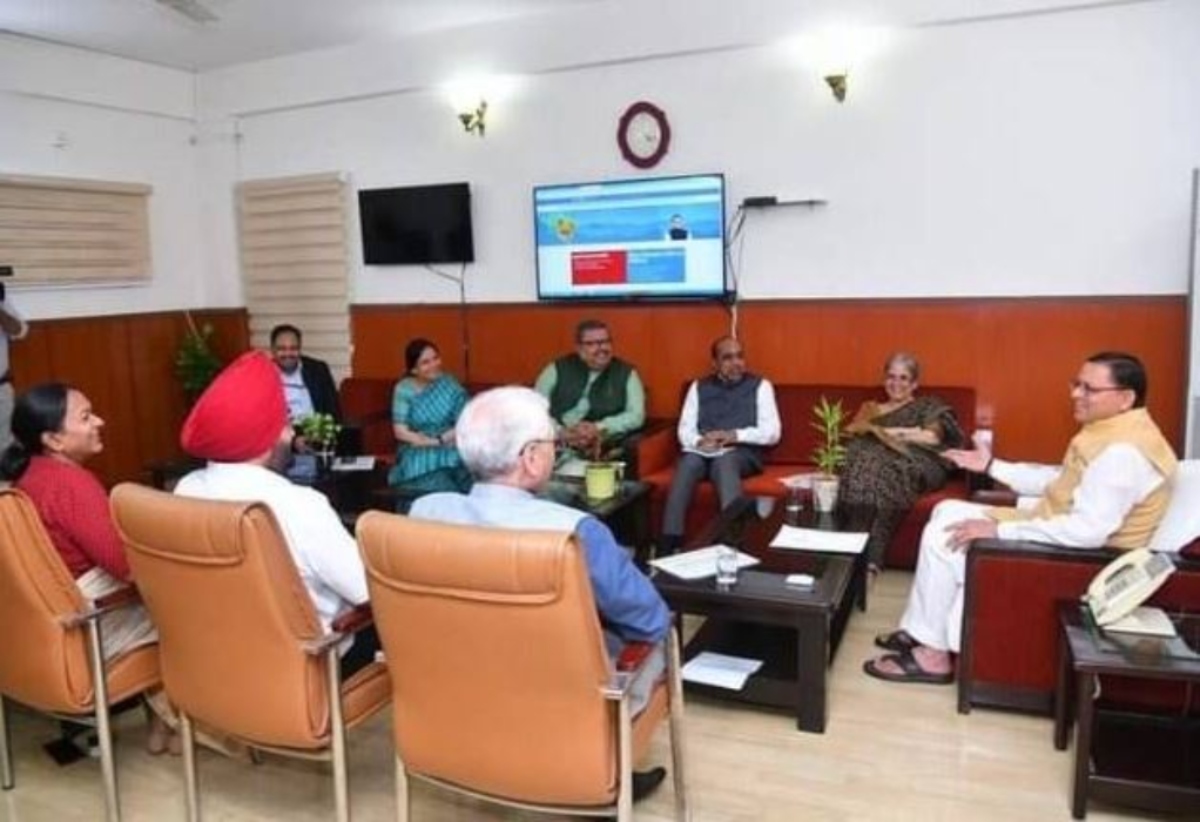 KARYAKAL BADHAYA (1) धामी सरकार ने बढ़ाया UCC बनाने वाले कमेटी का कार्यकाल