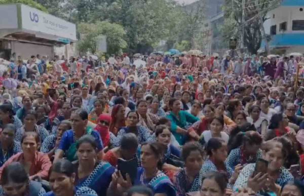 आंगनबाड़ी कार्यकत्री प्रदर्शन