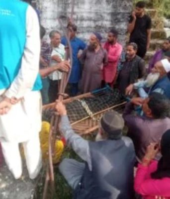 टौंस नदी पर बनी ट्रॉली की रस्सी टूटी