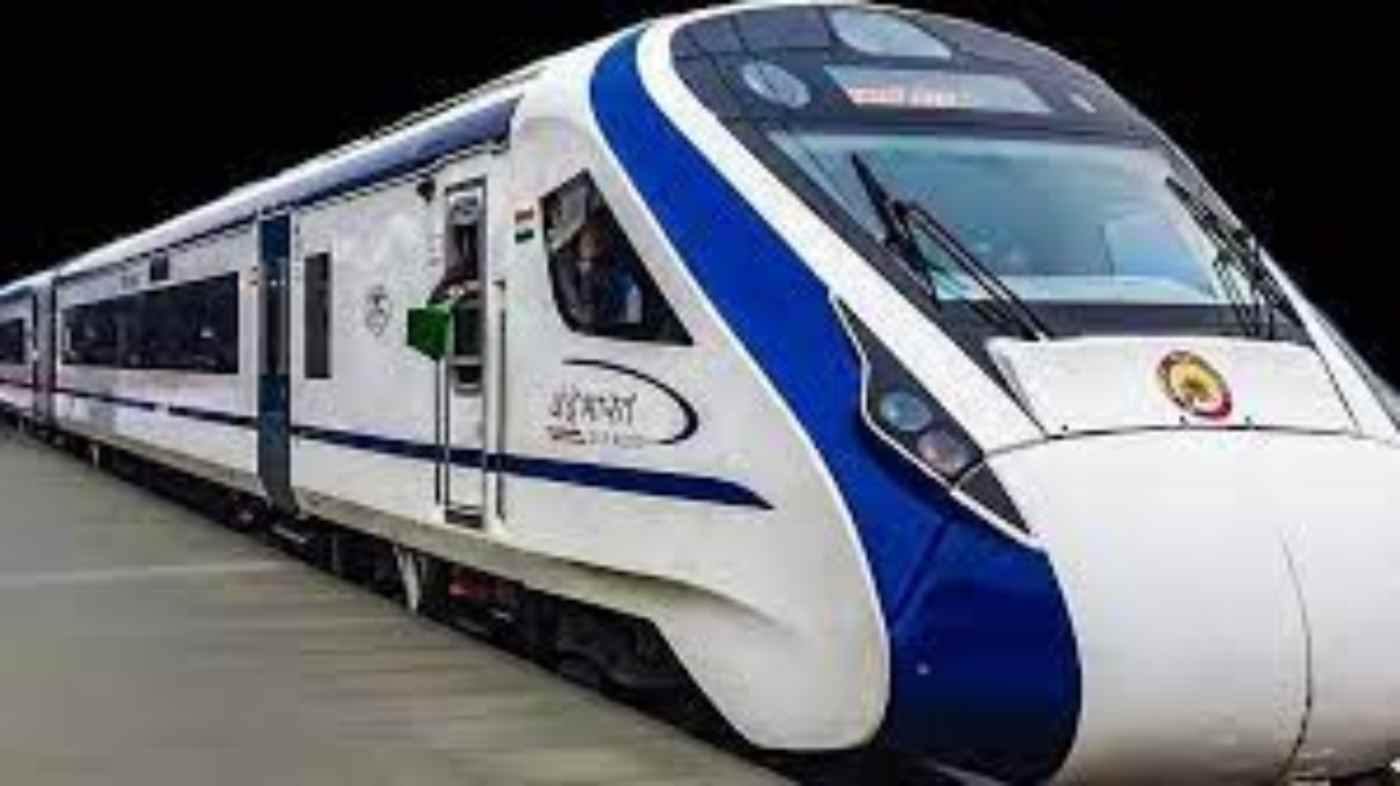 Vande Bharat Express (1)