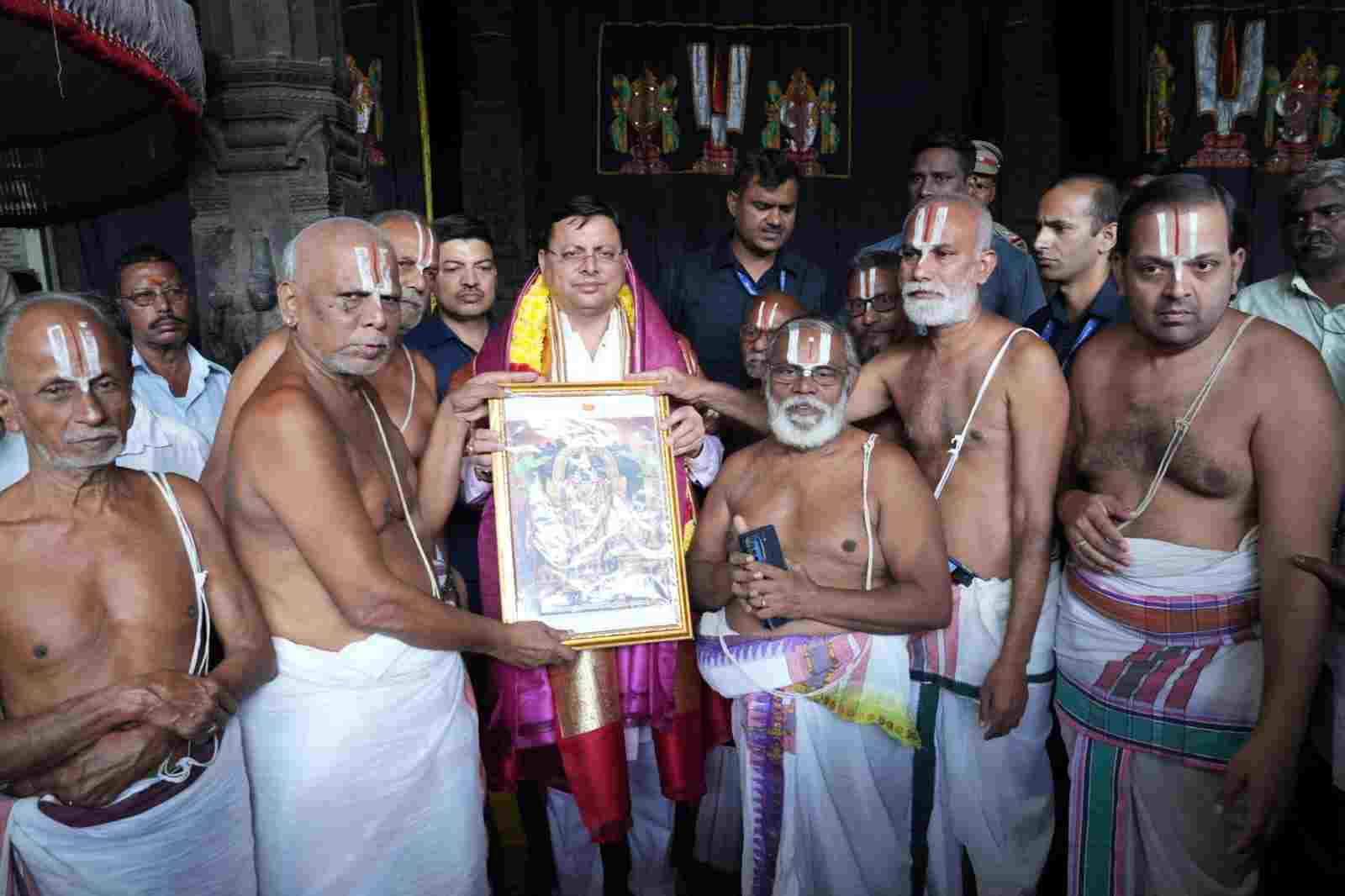 पार्थ सारथी मंदिर (1)