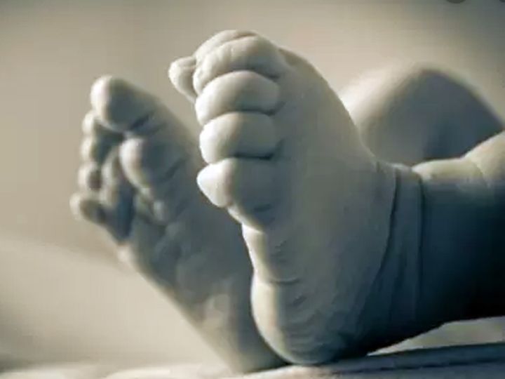 BACCHE KI DEAD BODY