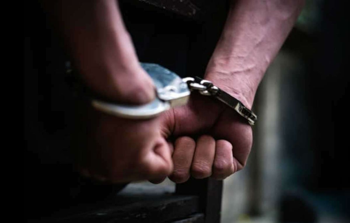 Crazy driver chewed a man's finger, accused arrested