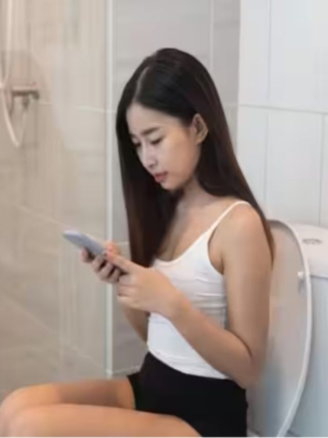 side effects of using phone in toilet