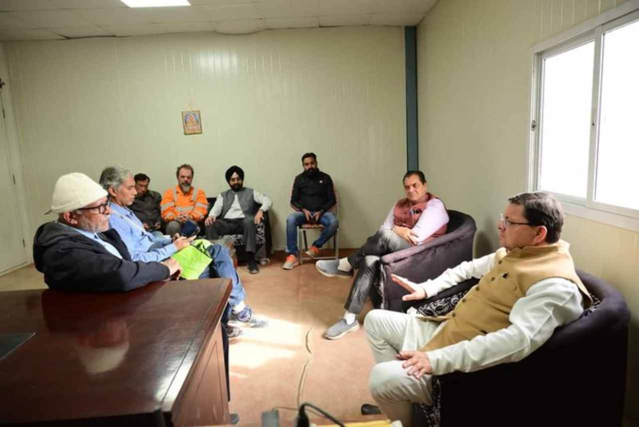 सीएम धामी बैठक
