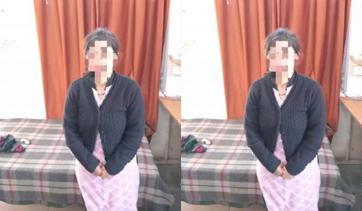 MAHILA TASKAR GIRAFTAR