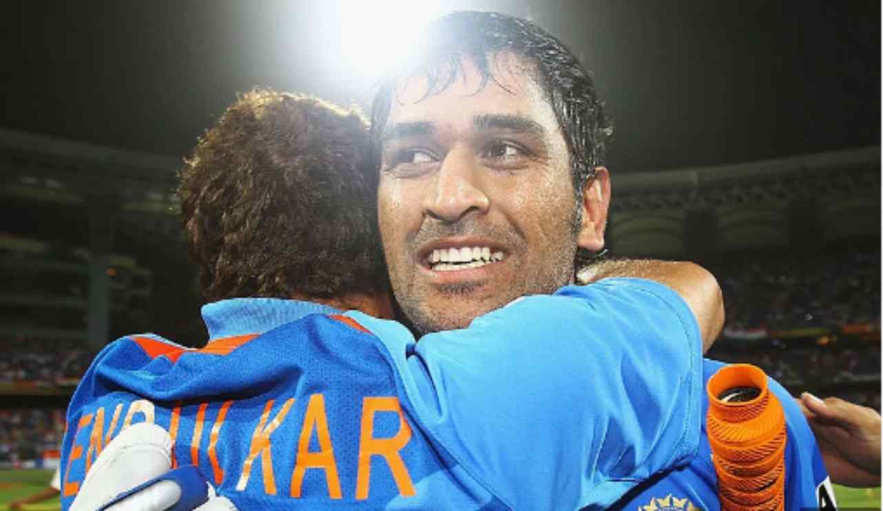 MS DHONI SACHIN TENDULKAR