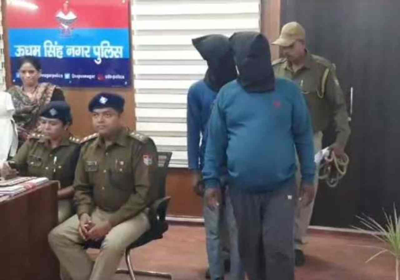 सैक्स रैकेट का भंडाफोड़ (1)