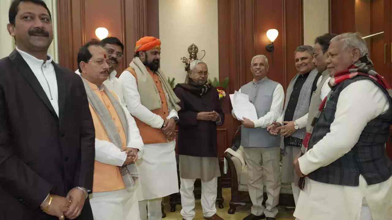 Nitish Kumar will take oath along with these ministers at 5 pm