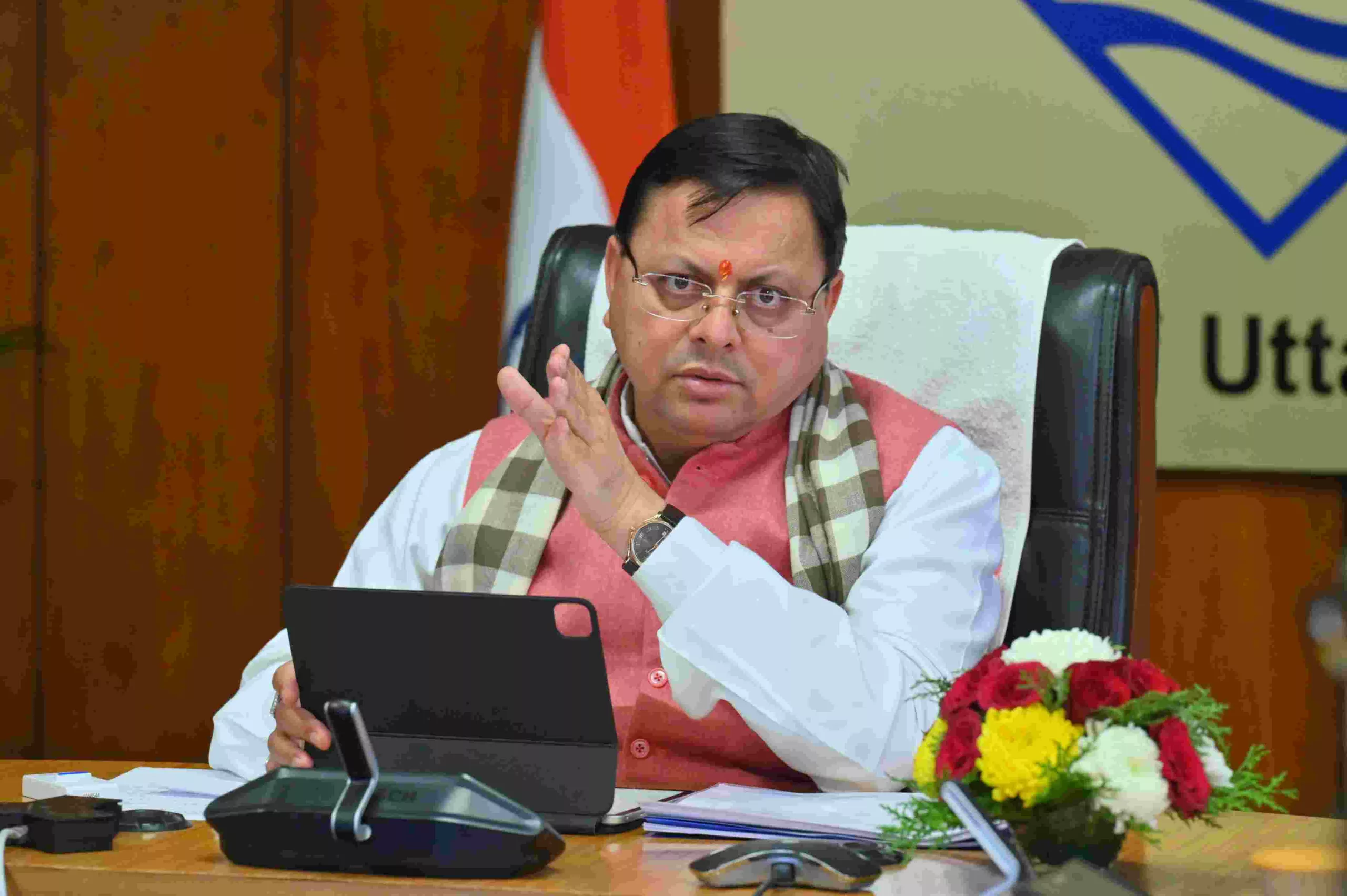 सीएम धामी ने ली परिवहन विभाग की समीक्षा बैठक, कहा पुराने वाहनों की जगह हो नए वाहनों की व्यवस्था