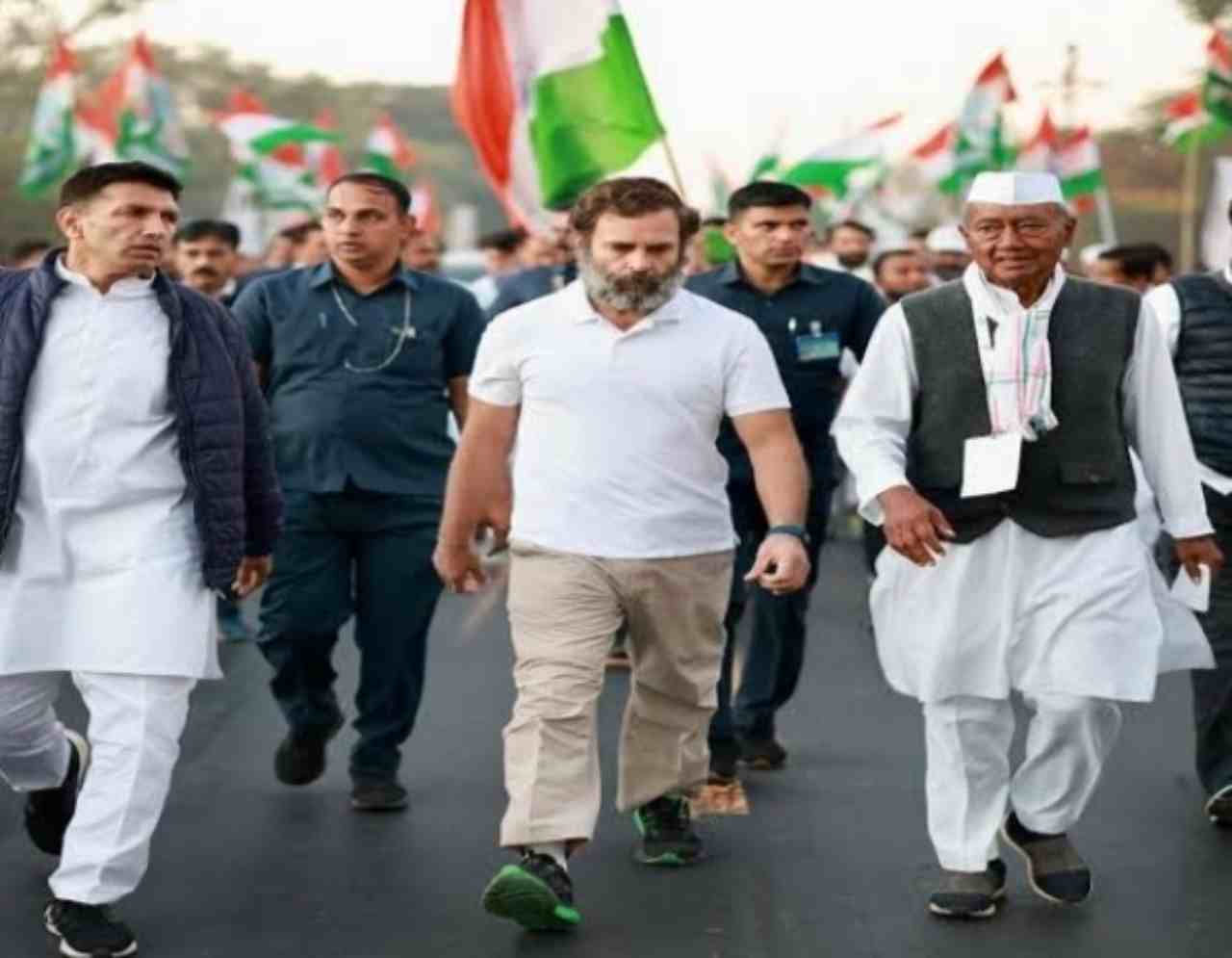 Bharat Jodo Nyay Yatra started, Kharge showed green flag