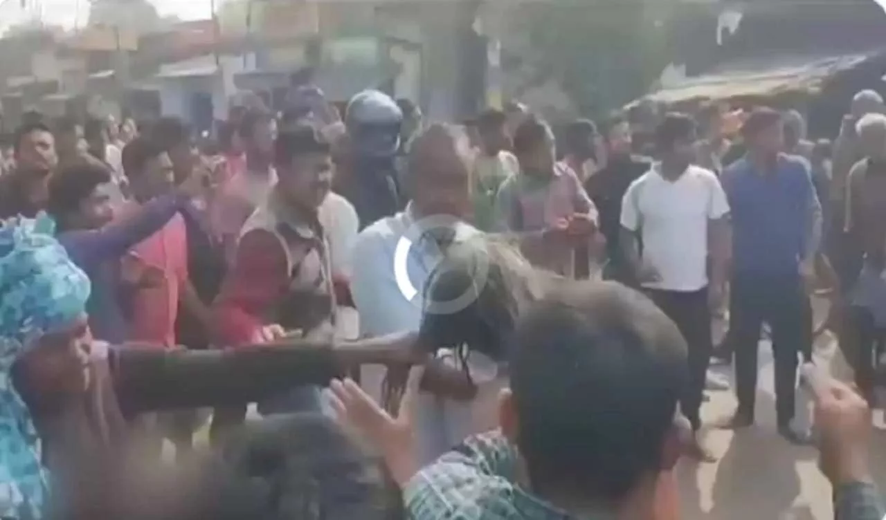 Three sadhus from UP were beaten up by the mob in West Bengal