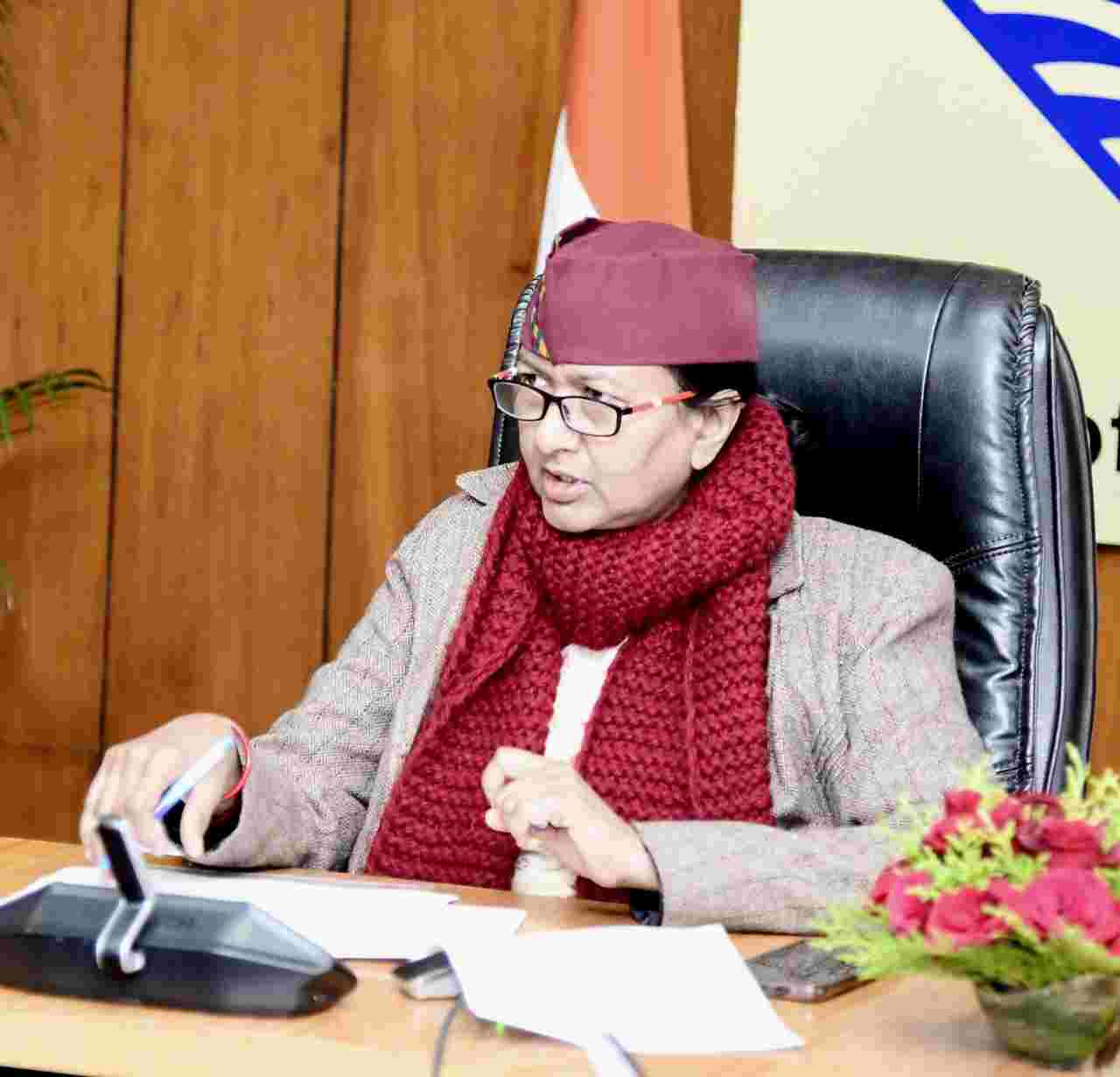 राधा रतूड़ी (1)