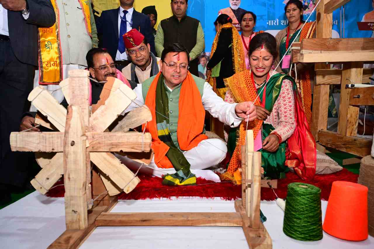 सीएम धामी (1)