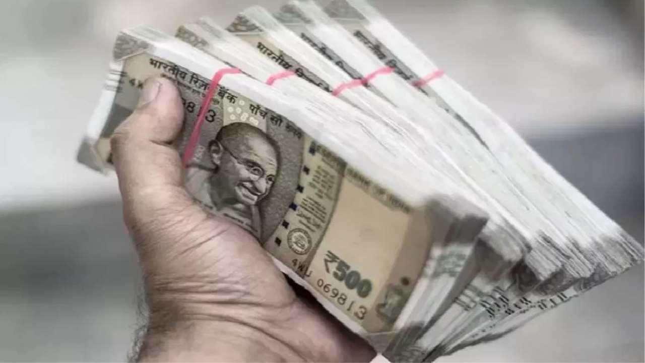 Government Sukanya Samriddhi Scheme or SIP which is better?
