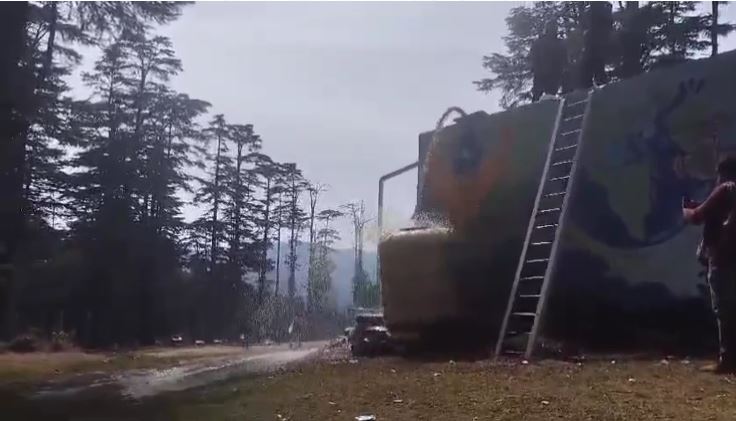 लापरवाह विभाग : गंदा पानी पीने को मजबूर हैं ग्रामीण, पीलिया की चपेट में आए कई बच्चे