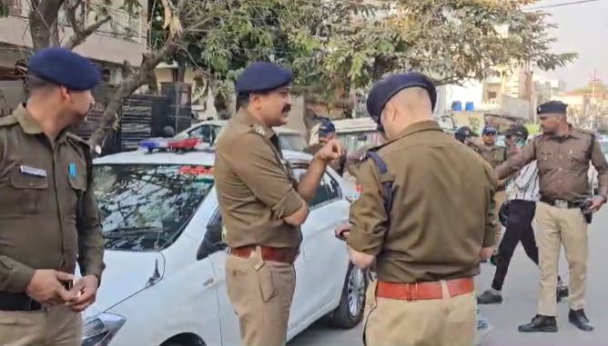 विधायक हॉस्टल के पास मिली किशोरी की लाश, कांग्रेस के नेताओं ने काटा हंगामा