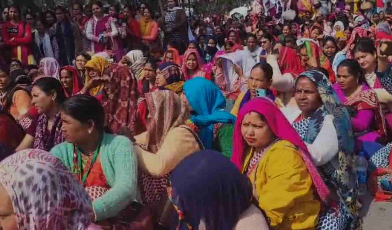 आंगबाड़ी कार्यकर्ता