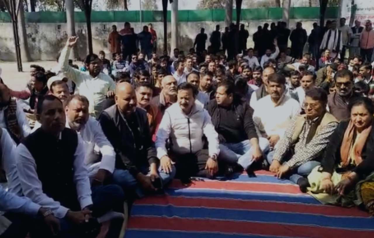 करन माहरा प्रदर्शन