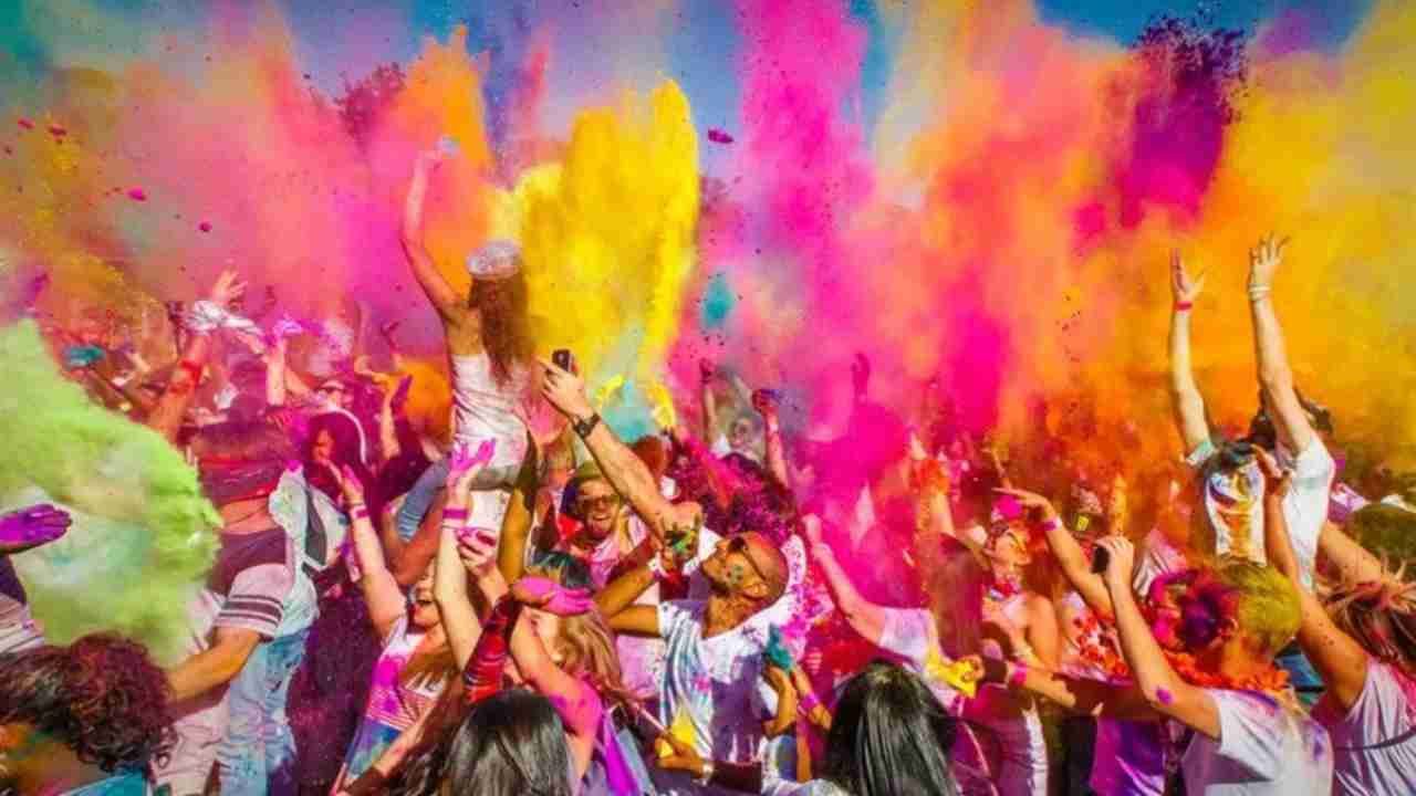 Here Muslims are abused during Holi