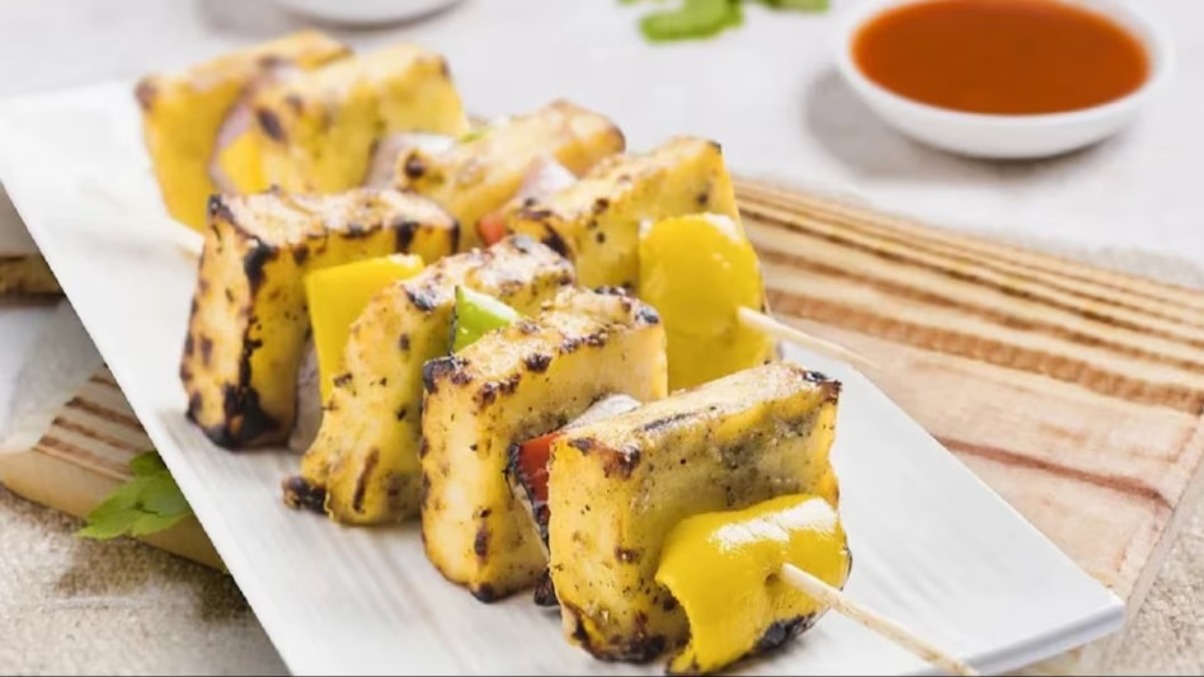 SAAS BAHU FIGHT OVER CHAKHNA PANEER TIKKA