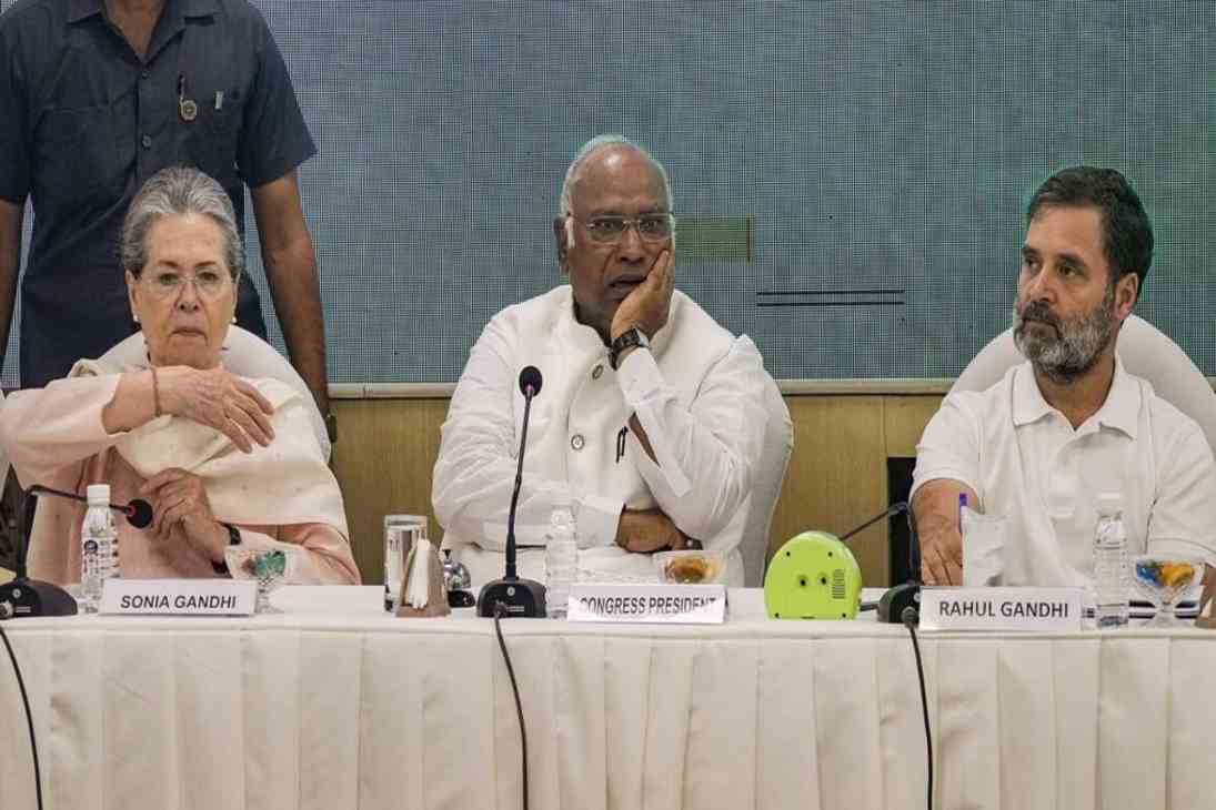 Income Tax Department Notice of Rs 1700 crore sent to Congress