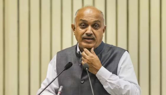 दिल्ली के मुख्य सचिव के खिलाफ अल्मोड़ा में FIR