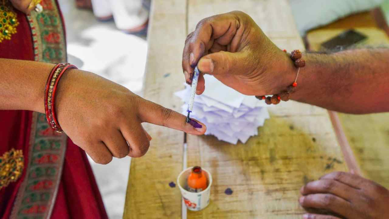 Know where there was more voting till 3 pm?