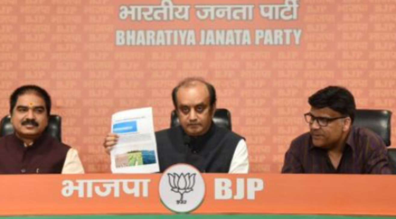 BJP targets Congress for manifesto