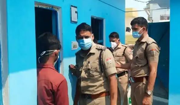 बंद कमरे में मिला महिला का शव, इलाके में मचा हड़कंप