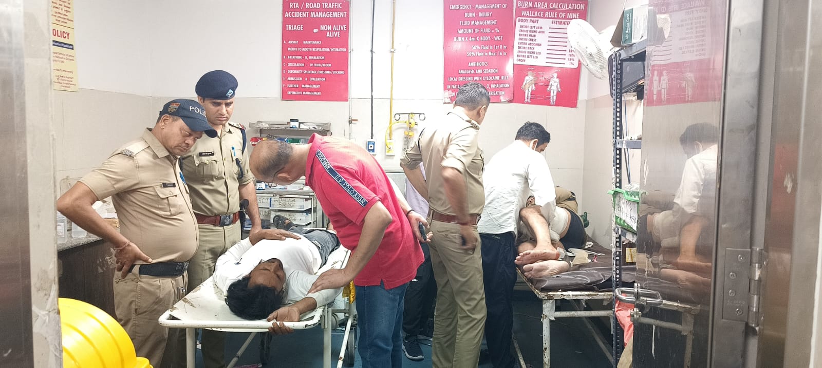 पुलिस के साथ बदमाशों की मुठभेड़