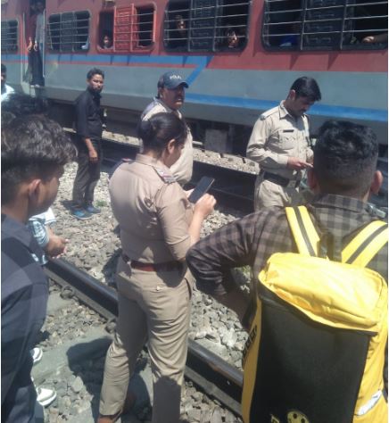 अहमदाबाद-ऋषिकेश योगा एक्सप्रेस ट्रेन के कोच में लगी आग