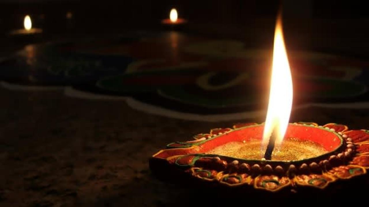 The land in the name of PM, CM Yogi and Shah will be burnt during Navratri.