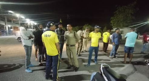 बाइक और विक्रम की जोरदार भिड़ंत, छिटक कर चीला नहर में गिरा युवक