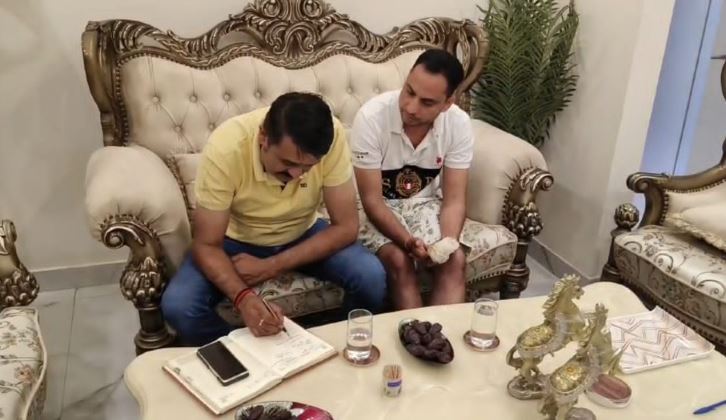 देहरादून में बदमाशों के हौसले बुलंद, चाकू की नोंक पर दिया लूट की वारदात को अंजाम